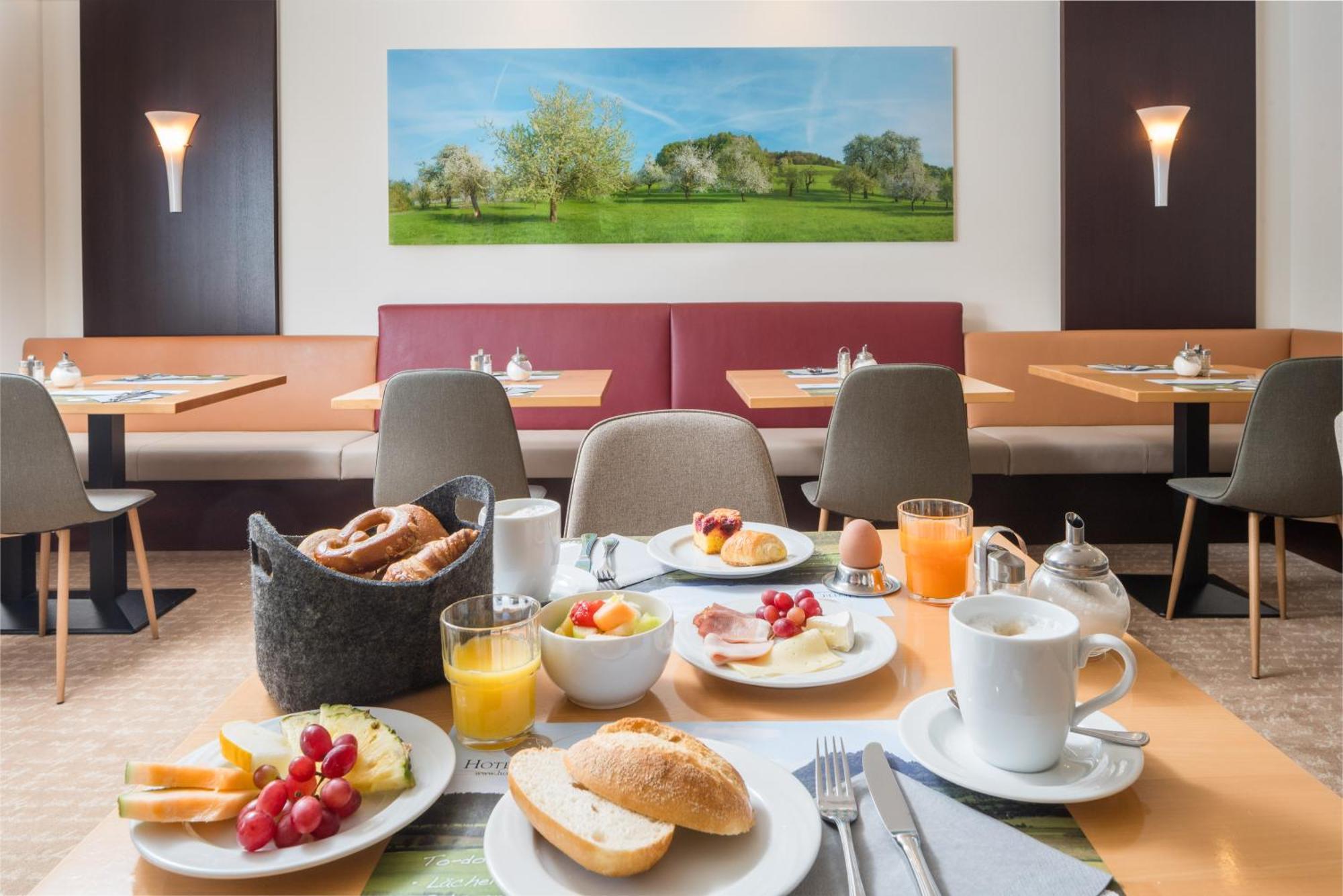 Best Western Hotel Lamm Зинген Екстериор снимка