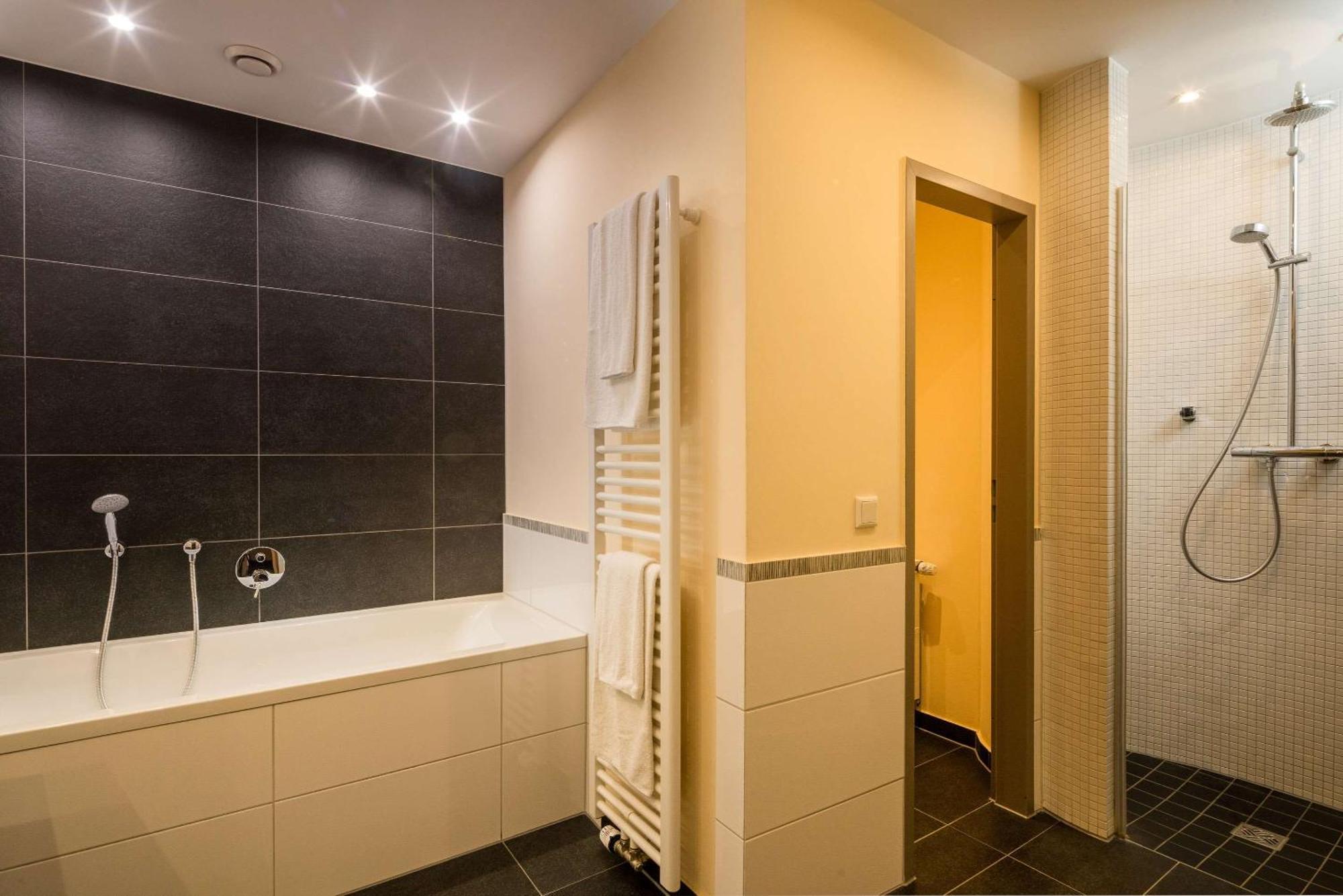 Best Western Hotel Lamm Зинген Екстериор снимка