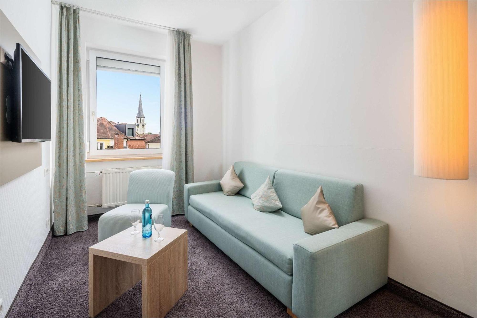 Best Western Hotel Lamm Зинген Екстериор снимка